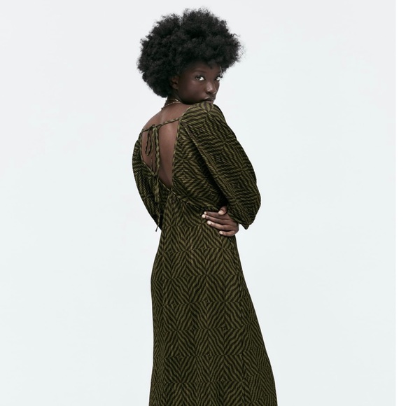 Zara printed pleated dress - Picture 8 of 11